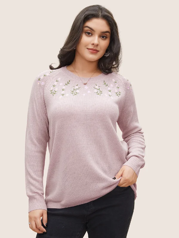 Floral Embroidered Crew Neck Raglan Sleeve Pullover