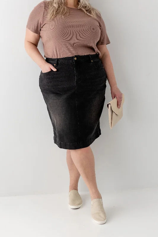 'Shannon' Curve Fit Denim Skirt